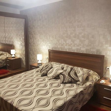 Casa Mirage Apartman Craiova Kültér fotó