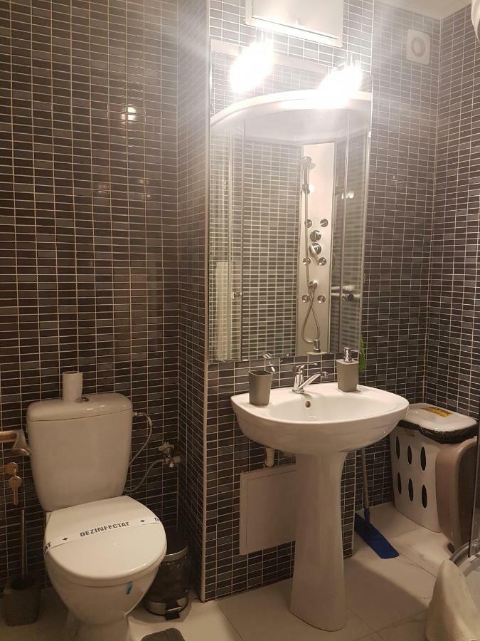Casa Mirage Apartman Craiova Kültér fotó
