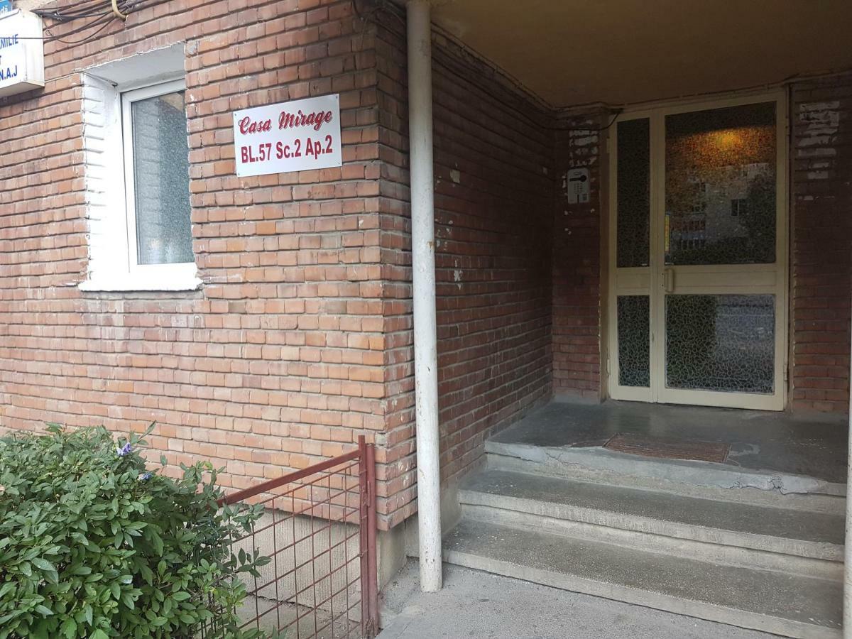 Casa Mirage Apartman Craiova Kültér fotó
